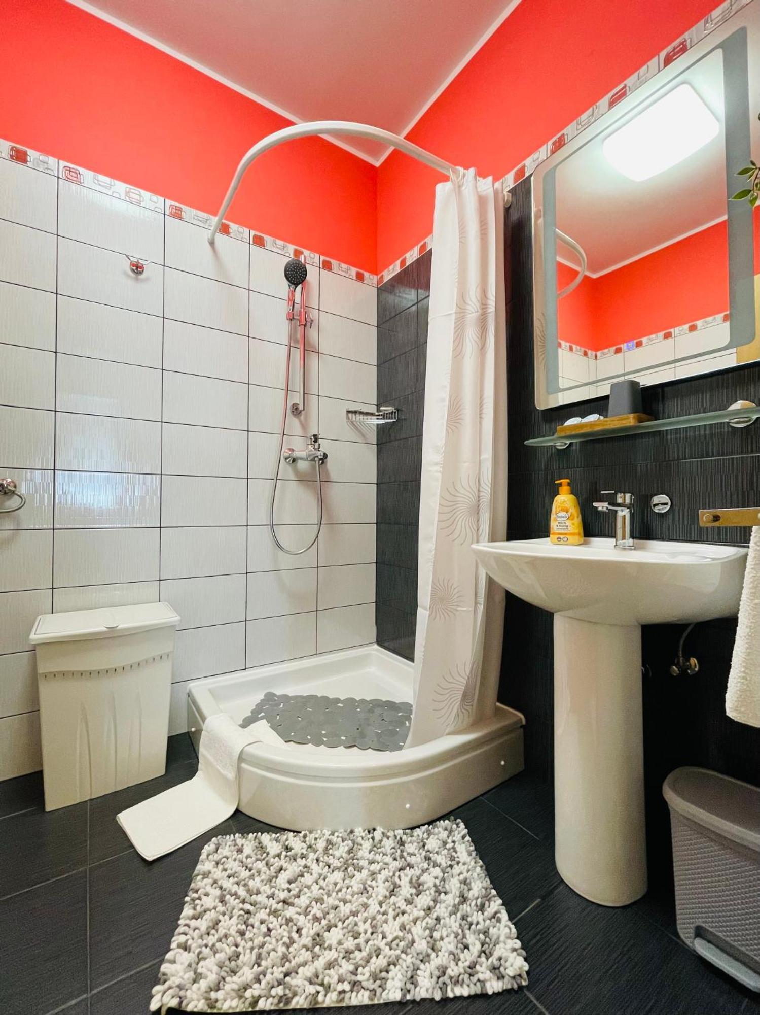Apartment Bordeaux 29 Ровин Екстериор снимка